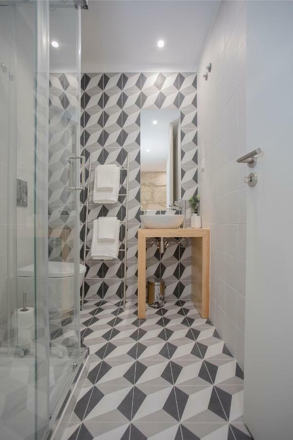 Liiiving In Porto - Charming Downtown Delight Apartment ภายนอก รูปภาพ